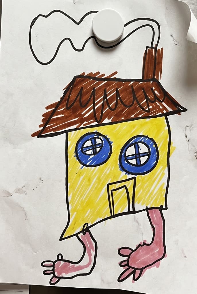 Dessin d'enfant à l'origine du relief